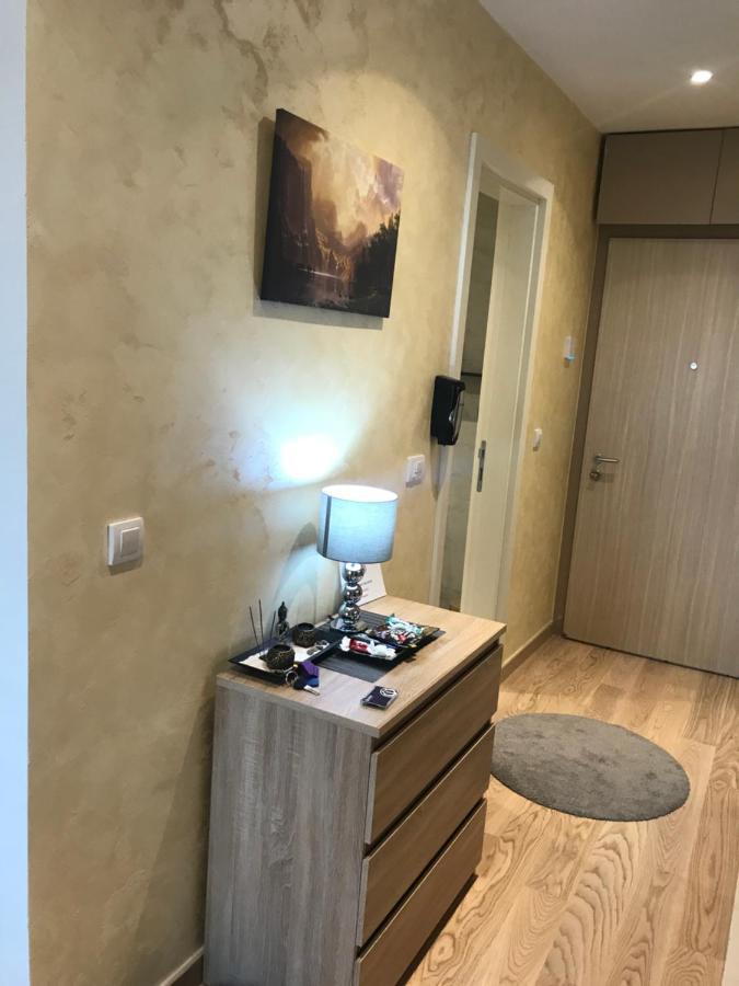 The Gates 705 Apartment Beograd Bagian luar foto
