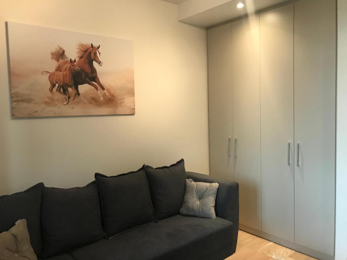 The Gates 705 Apartment Beograd Bagian luar foto